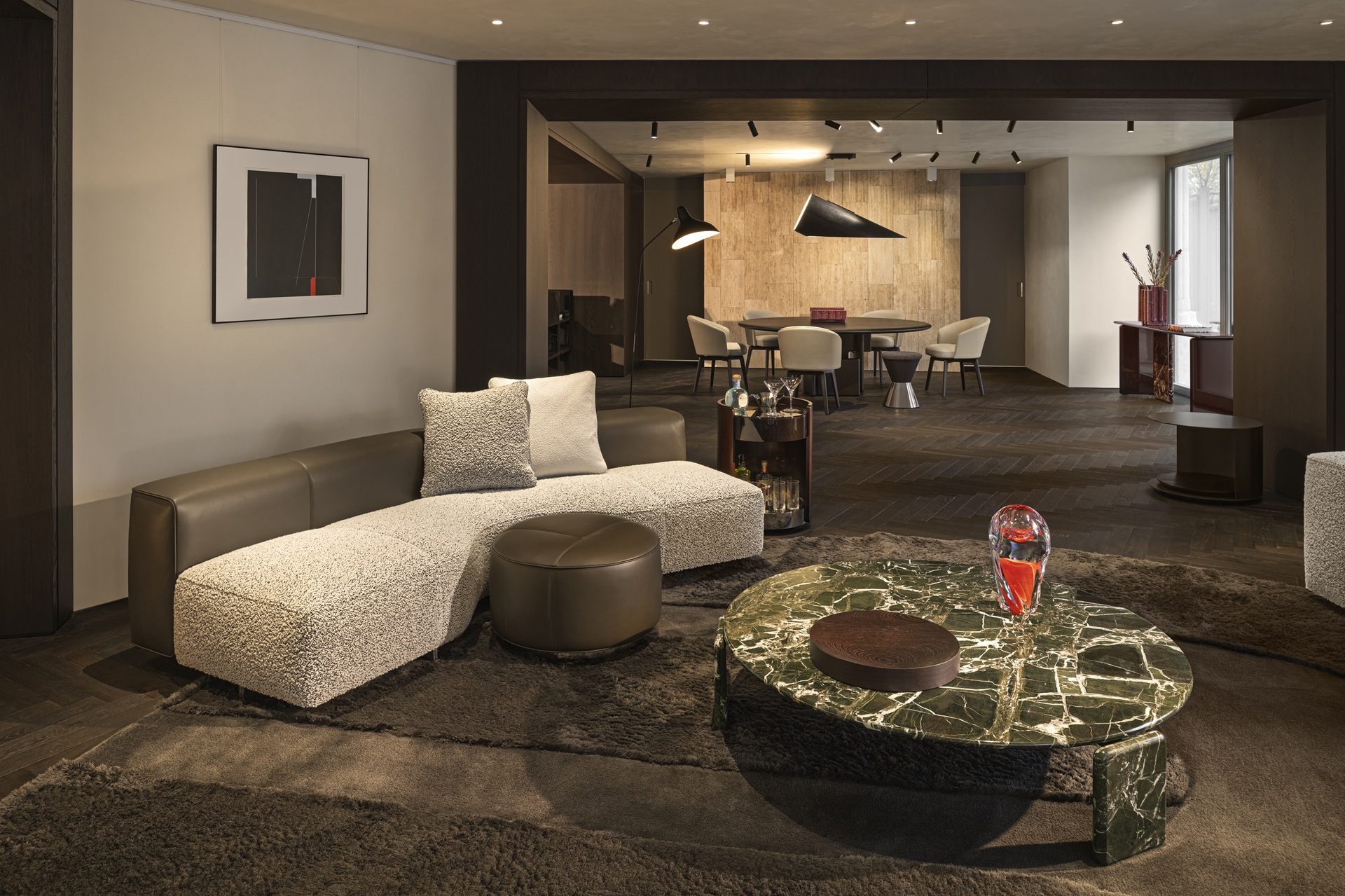 Minotti bútorok beszállítása és összeszerelés